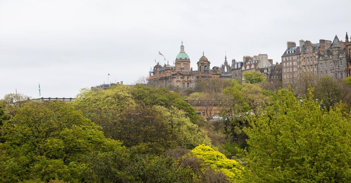 découvrez les capitales du monde entier, leurs cultures fascinantes, leur histoire riche et les attractions incontournables à visiter. explorez les merveilles des grandes villes et planifiez votre prochaine aventure avec nos guides détaillés.