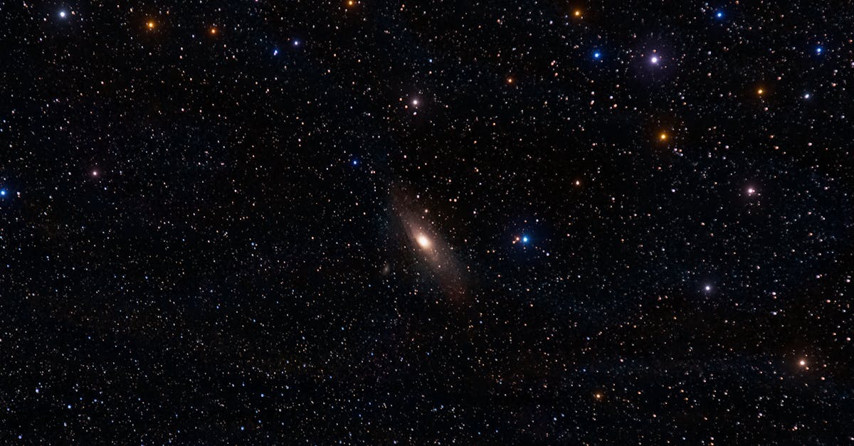 découvrez les mystères des constellations : un voyage fascinant à travers le ciel étoilé. apprenez à identifier les différentes formations, leur histoire et leur signification dans diverses cultures à travers le temps.