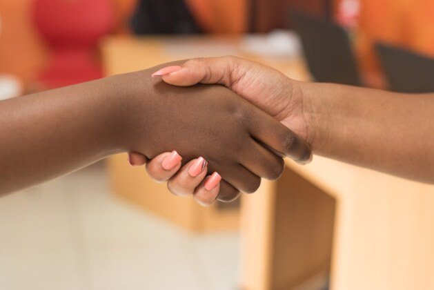 Comment bien utiliser ‘cher’ et ‘chère’ dans vos lettres ?