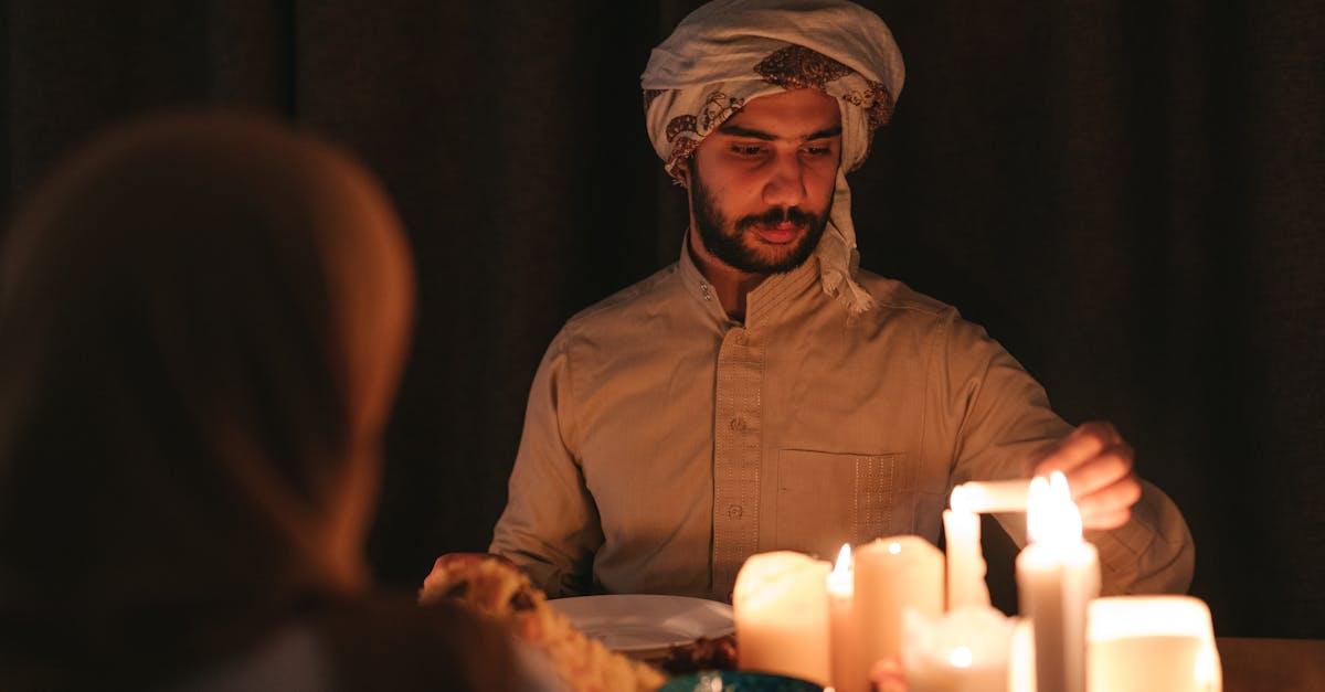 découvrez l'iftar, le repas de rupture du jeûne pendant le mois sacré du ramadan. apprenez-en plus sur ses traditions, recettes savoureuses et l'importance de ce moment de partage en famille et entre amis.