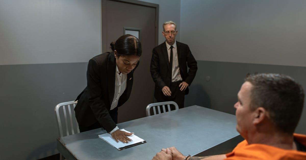 découvrez le mouvement des témoins de jéhovah, ses croyances, ses pratiques et son histoire unique. plongez dans l'univers de cette communauté religieuse et explorez son engagement envers la bible et la mission de propager son message à travers le monde.