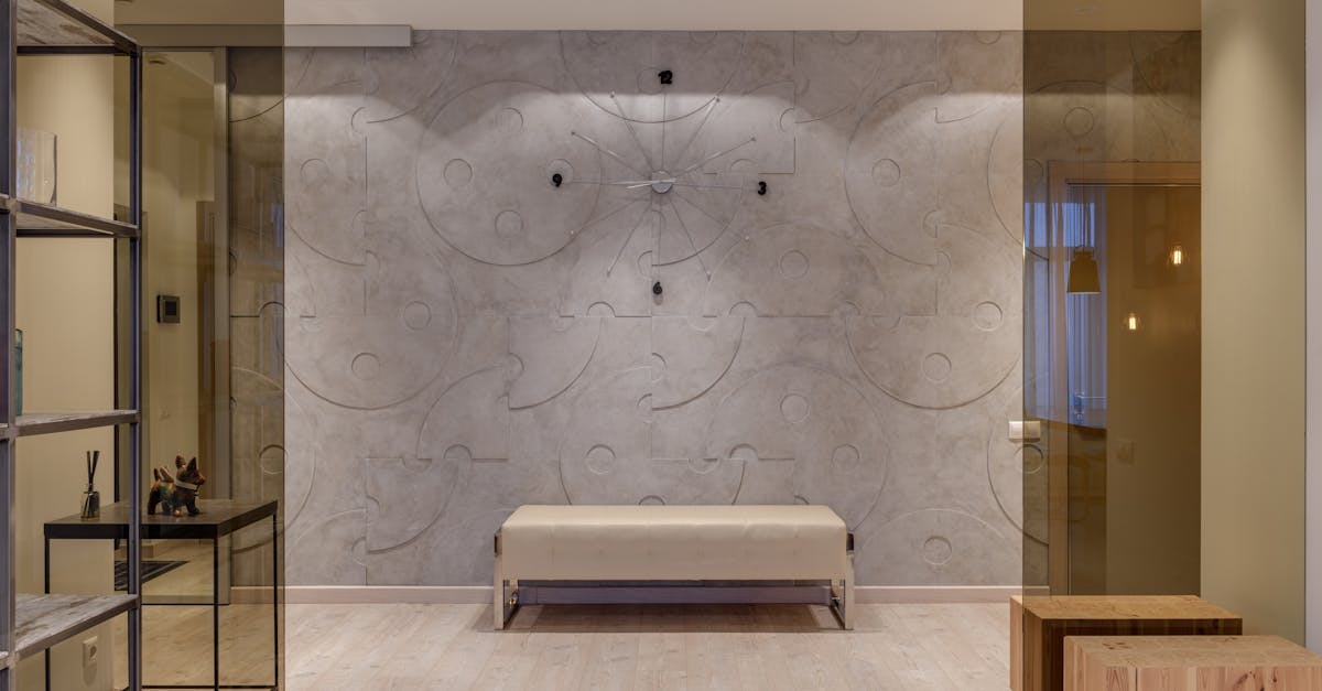 découvrez les objets les plus chers du monde, allant des œuvres d'art aux bijoux inestimables. plongez dans l'univers fascinant des pièces uniques qui battent des records de vente et apprenez ce qui les rend si précieux.