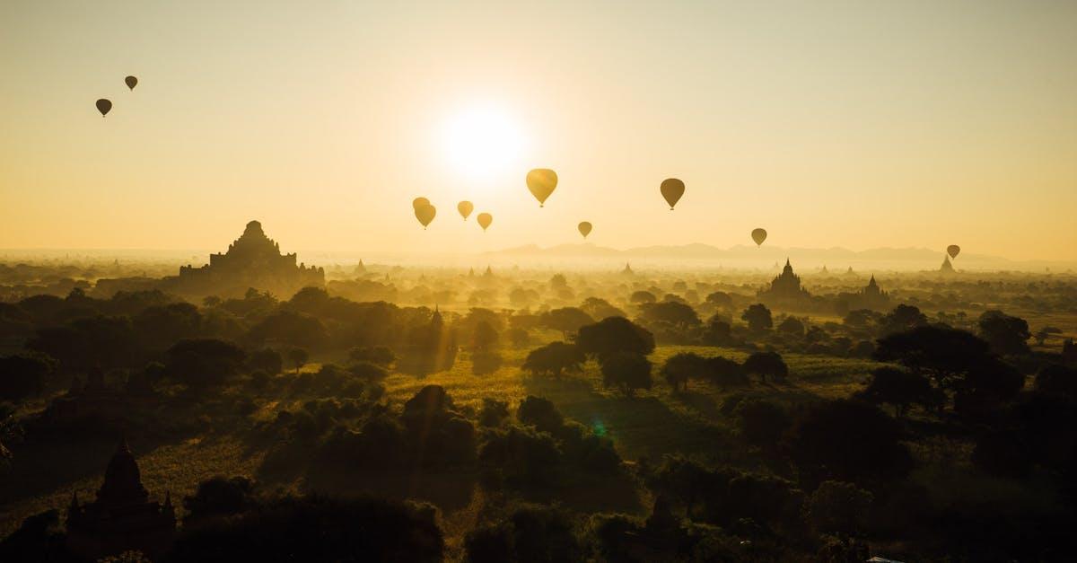 découvrez le myanmar, un pays riche en culture et en paysages époustouflants. explorez ses temples majestueux, sa gastronomie savoureuse et sa chaleureuse population. un voyage inoubliable vous attend dans cette perle d'asie du sud-est.