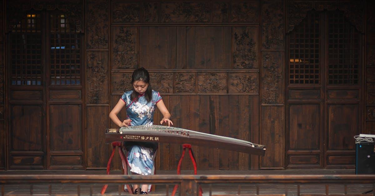 découvrez tout sur la vitesse du son, un phénomène fascinant qui influence la propagation des ondes acoustiques dans différents milieux. apprenez les principes scientifiques, les variations selon la température et la pression, ainsi que les applications pratiques dans la vie quotidienne et les technologies modernes.