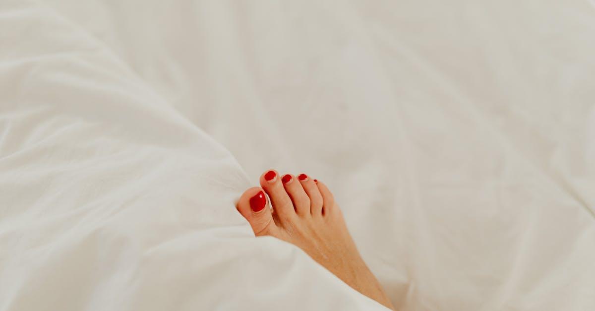 découvrez tout sur les orteils : leur anatomie, leurs fonctions et l'importance de leur soin. apprenez comment prendre soin de vos pieds et prévenir les blessures aux orteils.