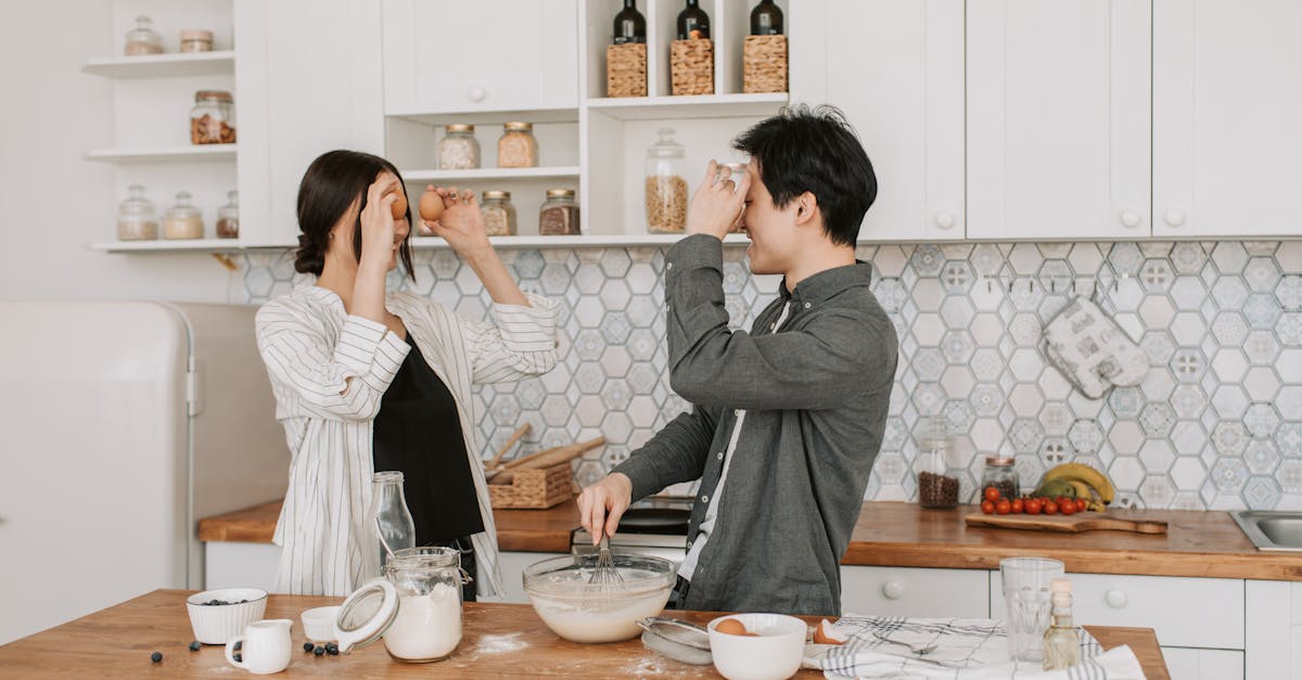 découvrez tout ce qu'il faut savoir sur la durée de conservation des œufs. apprenez à identifier la fraîcheur des œufs, les meilleures pratiques de stockage et des conseils pour éviter le gaspillage alimentaire.