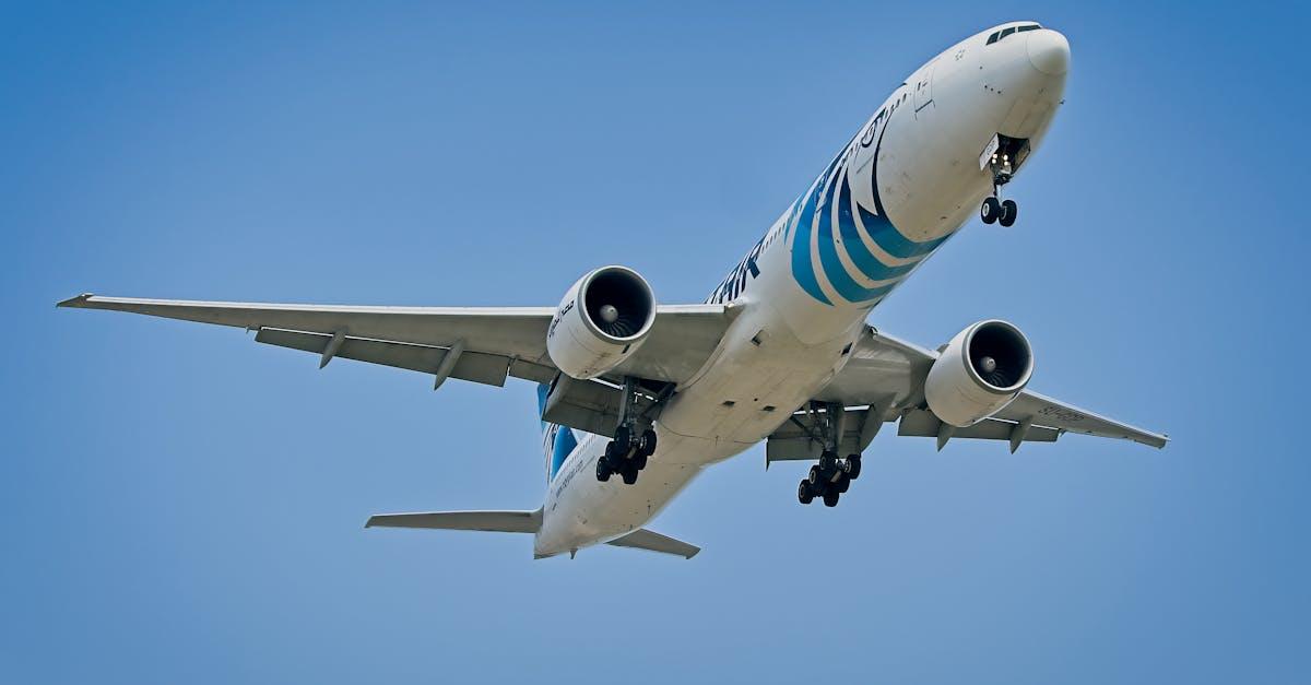 découvrez quels sont les avions les plus rapides du monde, leur histoire, leurs performances impressionnantes et leurs records de vitesse inégalés dans l’aviation.