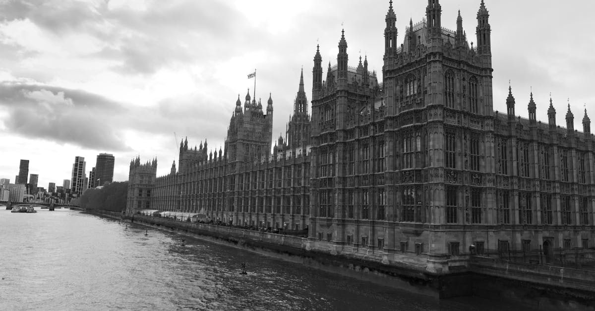 découvrez les plus grandes villes du monde : population, superficie et faits marquants sur les métropoles les plus impressionnantes, classées selon leur importance et leur influence.