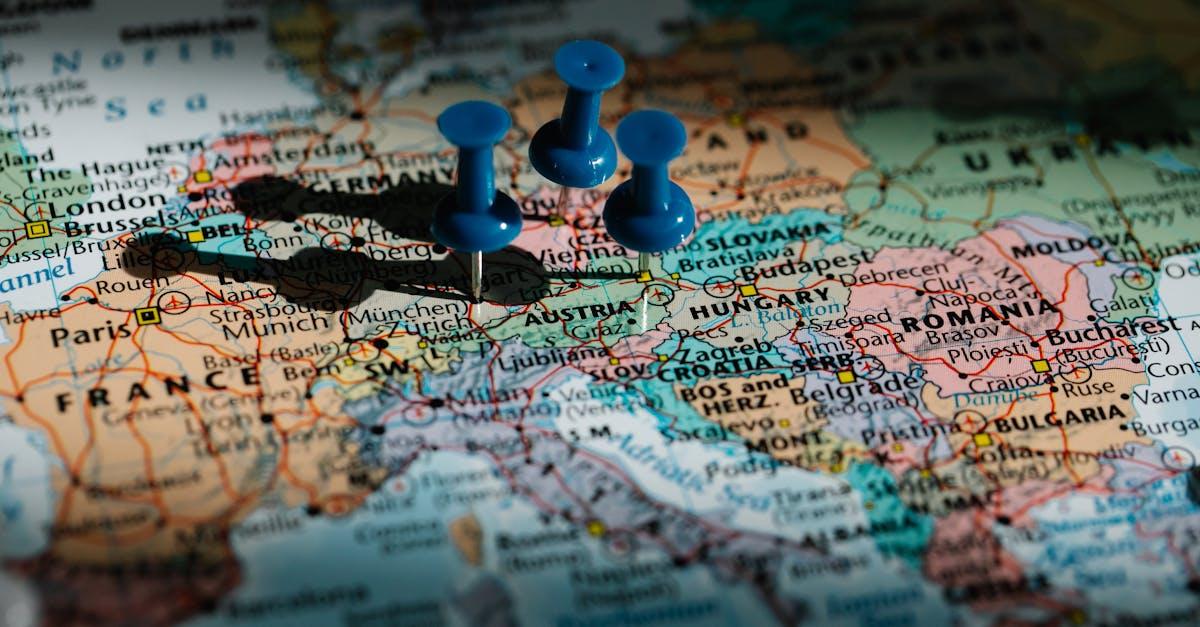 découvrez la liste des pays les moins peuplés du monde, leurs particularités, caractéristiques géographiques et raisons d'une population si faible. idéal pour les curieux et les passionnés de géographie.