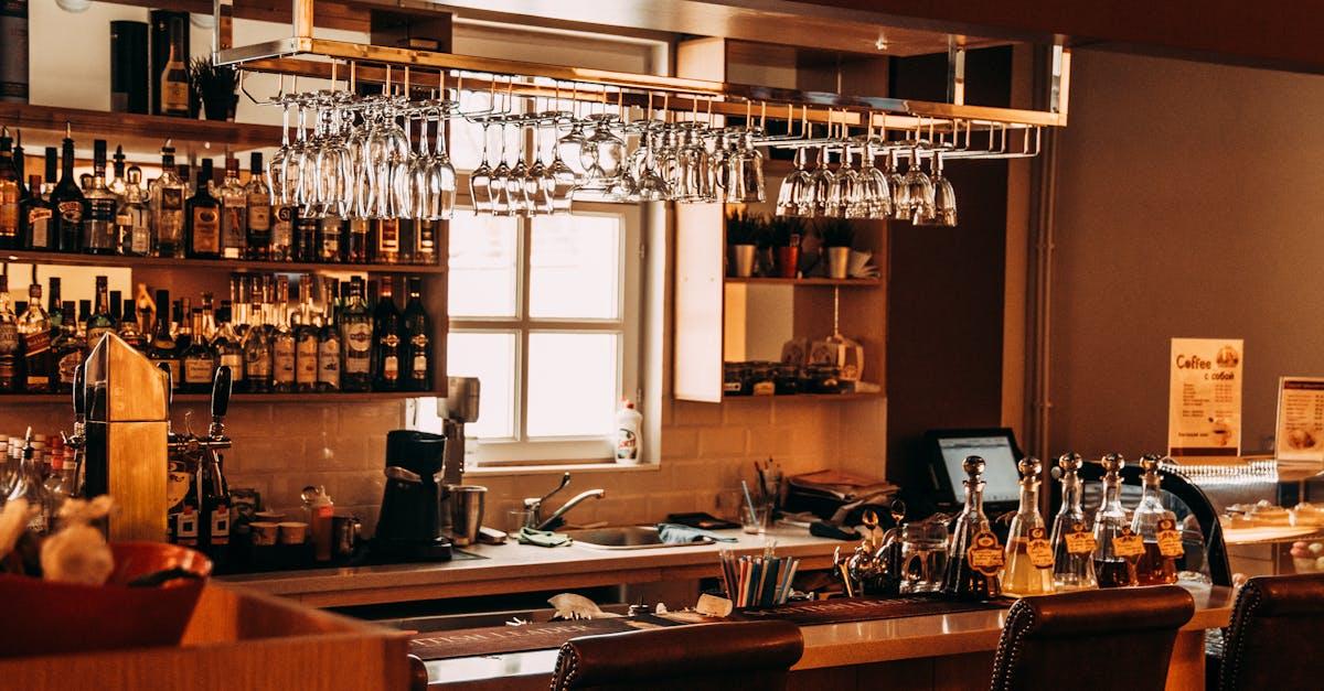 découvrez l'univers fascinant des spiritueux : histoire, types, conseils de dégustation et sélection des meilleures bouteilles pour sublimer vos moments de convivialité.