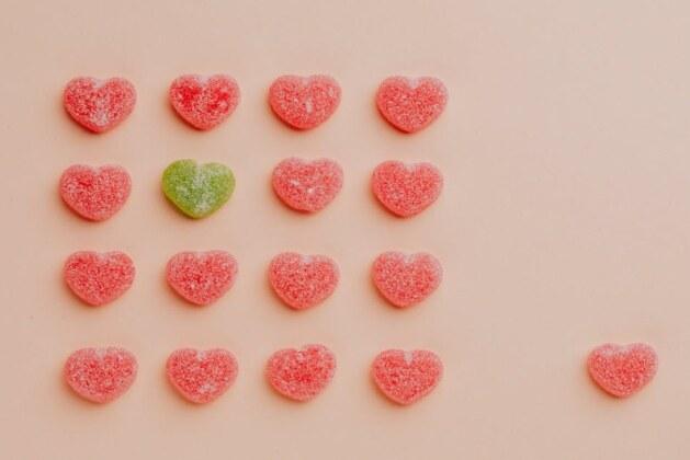 Quelle est la différence entre un roi et un empereur ?