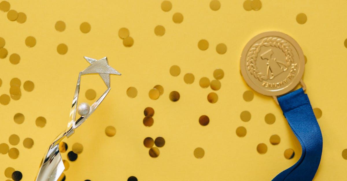 découvrez la signification et l’importance du terme 'distinction', ainsi que ses usages en français pour mieux comprendre ses différents contextes et applications.