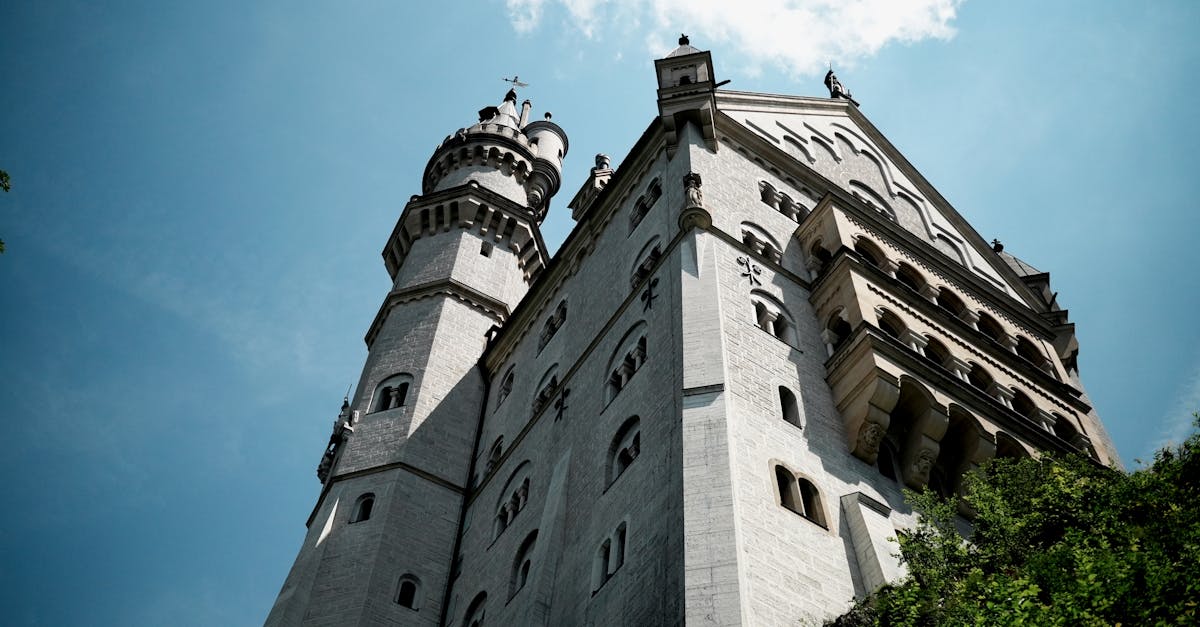 découvrez l'histoire et les aventures des pirates les plus célèbres de tous les temps : leurs légendes, leurs exploits et leurs trésors cachés.