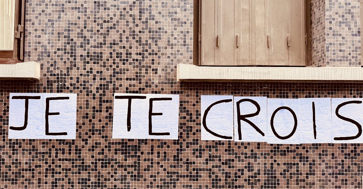 découvrez les expressions françaises les plus courantes et leur signification. apprenez à enrichir votre vocabulaire et à parler comme un natif grâce à ces tournures idiomatiques incontournables !