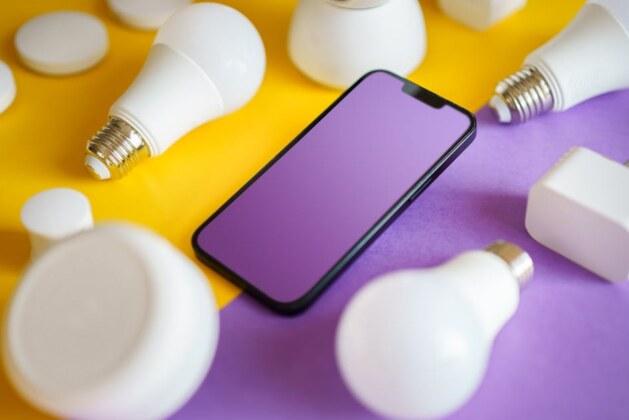 Qui a véritablement conçu le premier téléphone portable ?