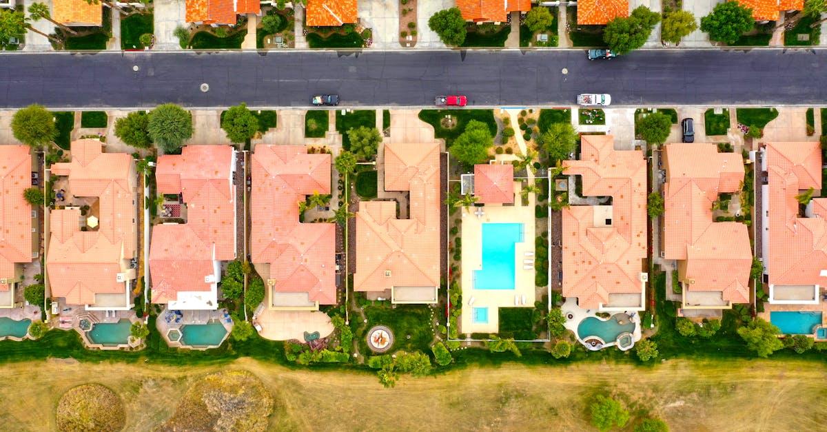 découvrez la signification du terme 'quintal', son origine, ses différentes utilisations dans la vie quotidienne et son équivalent en kilogrammes.