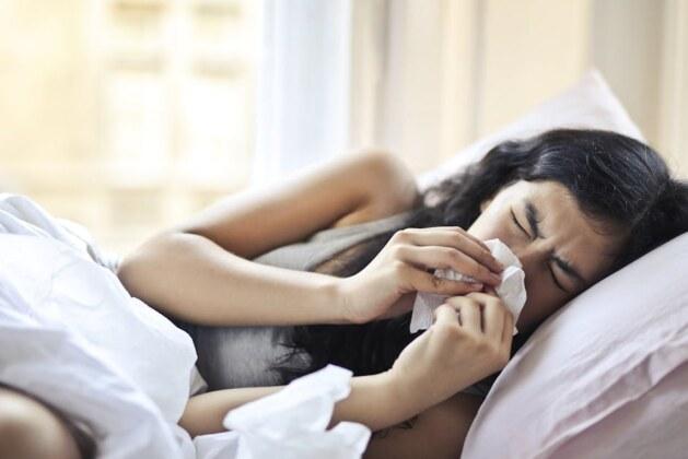 Pourquoi dit-on ‘à vos souhaits’ après un éternuement ?