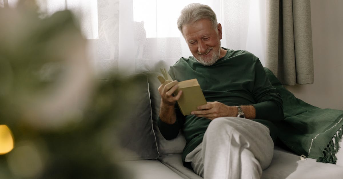 découvrez ce que signifie l'âge de la majorité, l'âge légal auquel une personne est reconnue comme un adulte avec tous les droits et responsabilités associés.