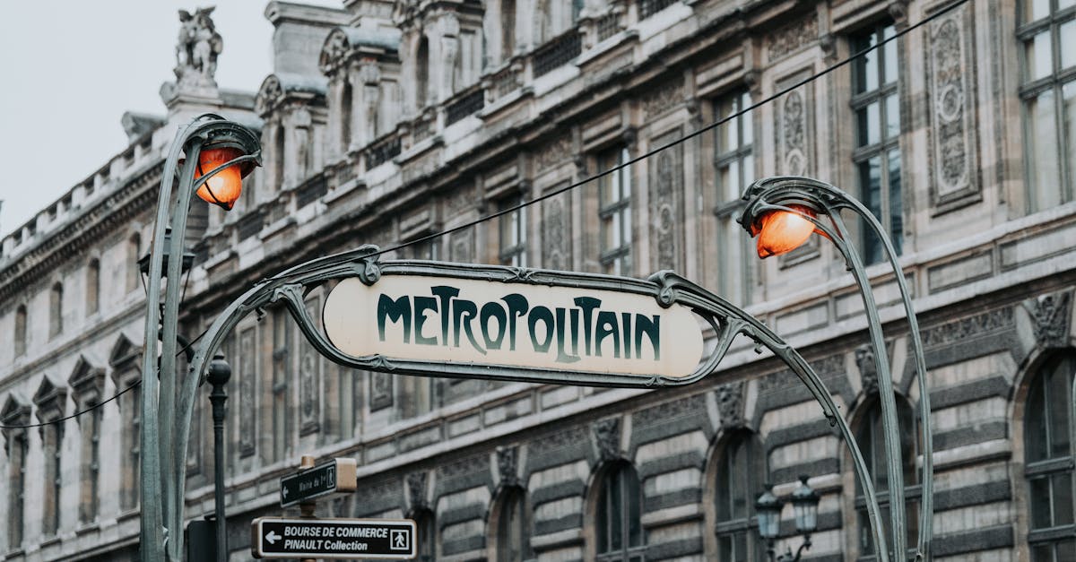 découvrez les arrondissements de paris, chacun avec son charme unique, ses attractions incontournables et son histoire riche au cœur de la capitale française.