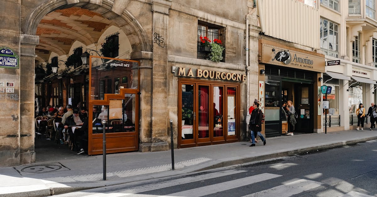 découvrez les 20 arrondissements de paris, leurs quartiers emblématiques, attractions culturelles et charme unique pour mieux explorer la capitale française.