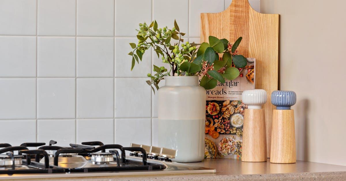 guide complet pour le câblage d'une plaque de cuisson en céramique : étapes, conseils de sécurité et astuces d'installation.