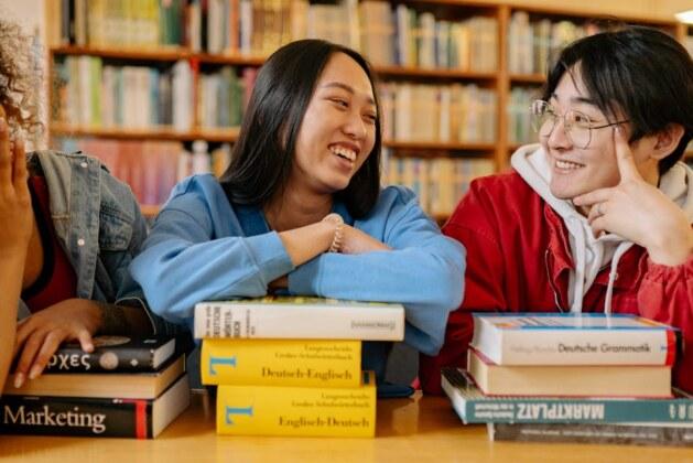 Apprendre une nouvelle langue seul : méthodes efficaces pour progresser rapidement