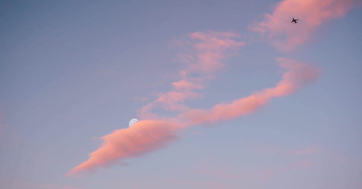 découvrez les étapes essentielles pour bien préparer un vol vers la lune, de la planification à l'entraînement, afin de garantir une mission réussie.