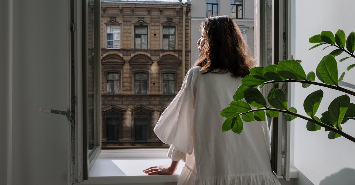 découvrez comment les moules assurent la protection et le développement de leurs larves pendant la période de gestation, un processus fascinant de la reproduction chez ces mollusques.