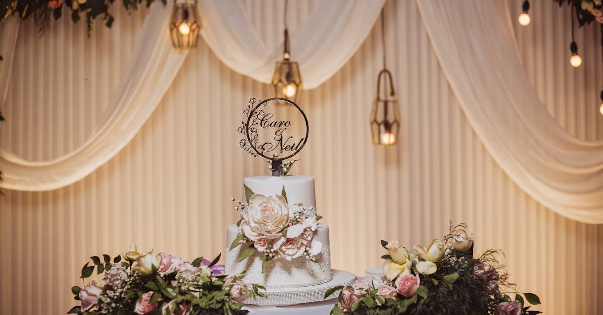 découvrez la vie et les exploits de neil armstrong, premier homme à avoir marché sur la lune, pilote et astronaute emblématique de la conquête spatiale.