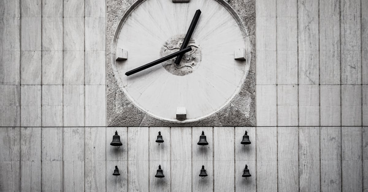 découvrez l'histoire fascinante et les sonneries emblématiques des cloches de notre-dame, un symbole intemporel de patrimoine et de tradition.