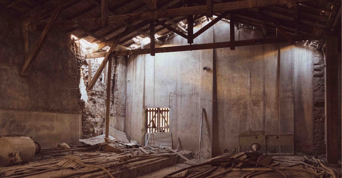 découvrez nos solutions efficaces pour l'élimination de la rouille et redonnez éclat et protection à vos surfaces en métal.