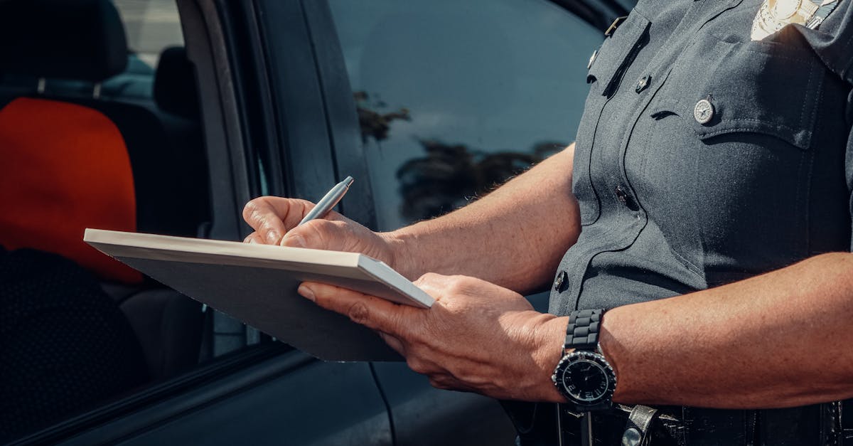 tout savoir sur les contraventions pour excès de vitesse : conseils pour contester une amende, impact sur le permis de conduire et démarches à suivre.