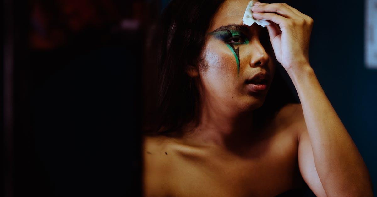 découvrez nos conseils pratiques pour enlever facilement et en toute sécurité les échardes, éviter les infections et favoriser une guérison rapide.