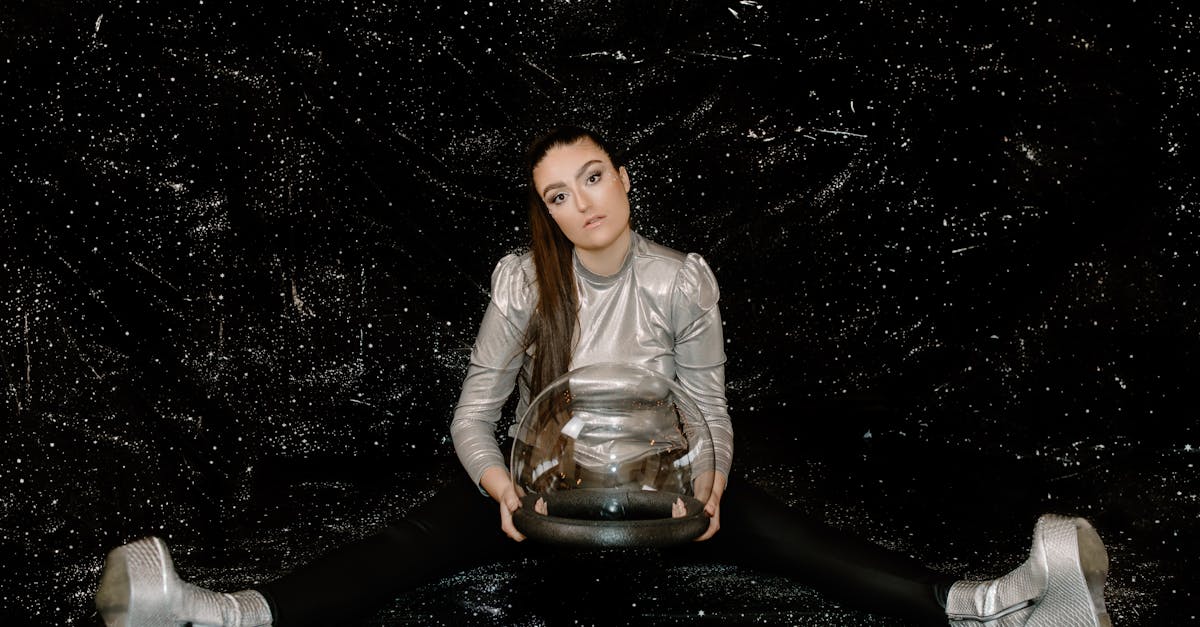 découvrez l'inclinaison axiale unique d'uranus, une caractéristique qui influence son climat et ses saisons extraordinaires dans notre système solaire.