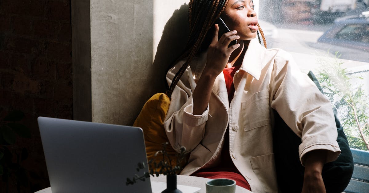 créez et partagez facilement des sondages interactifs sur whatsapp pour recueillir rapidement l'avis de vos contacts.