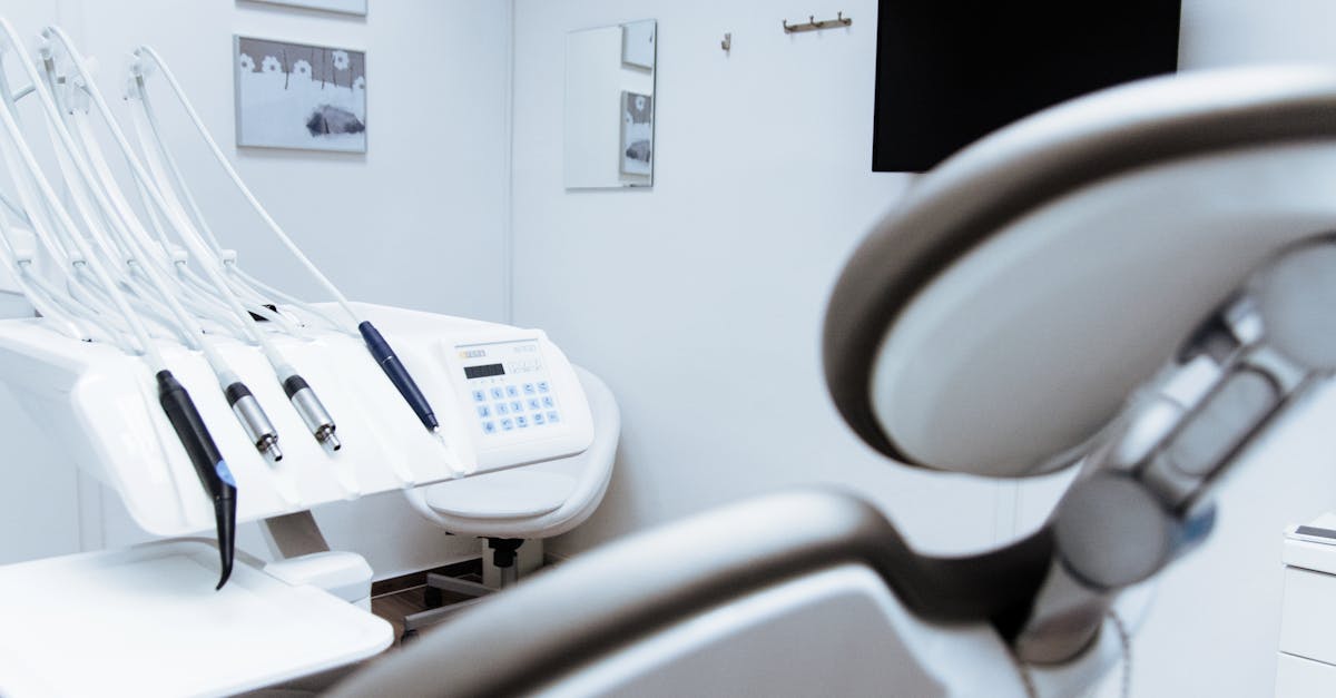 découvrez les traitements efficaces pour les taches blanches sur l'œil et retrouvez une vision claire et saine grâce à nos conseils médicaux spécialisés.