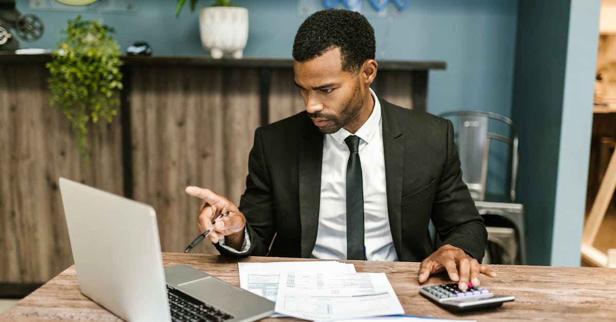 découvrez les raisons pour lesquelles votre carte bancaire ne fonctionne pas et comment résoudre ce problème rapidement pour retrouver un accès sécurisé à vos services bancaires.