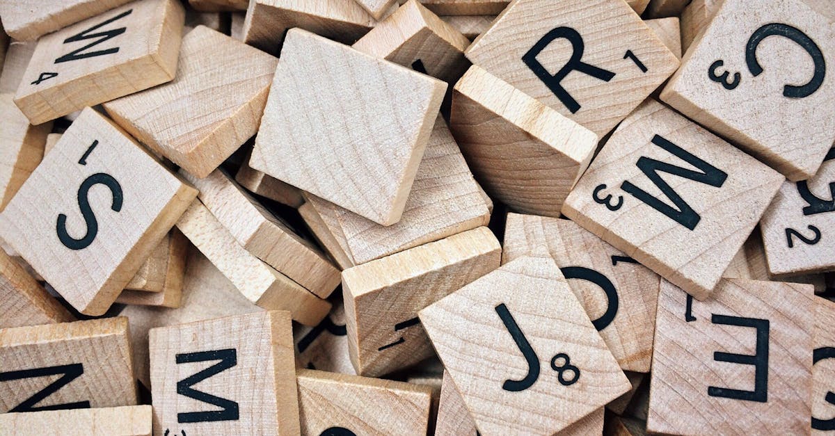 découvrez l'origine de la langue bretonne, ses racines celtiques et son évolution à travers l'histoire de la bretagne.