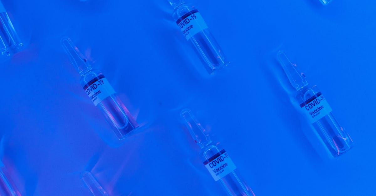 découvrez quand surviennent les effets secondaires du vaccin contre la grippe, leur durée et à quoi s'attendre après la vaccination pour mieux vous préparer.