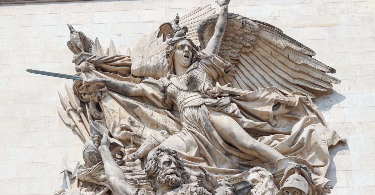 découvrez les plus grands départements français en superficie et population, une exploration des régions les plus étendues de france.