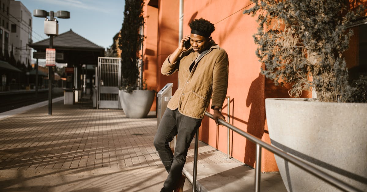 découvrez les métaux essentiels utilisés dans les smartphones, leurs rôles dans la performance et la durabilité de vos appareils mobiles.