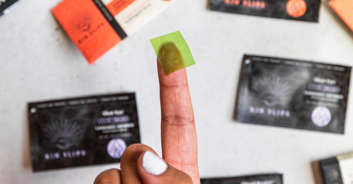 découvrez des traitements naturels efficaces pour éliminer les boutons dans les zones intimes en douceur et sans irritation.