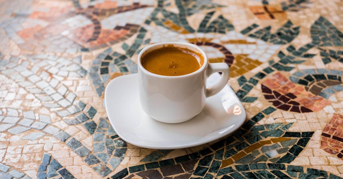 découvrez l'origine et l'histoire fascinante derrière le terme 'origin', explorant ses significations et son impact culturel.