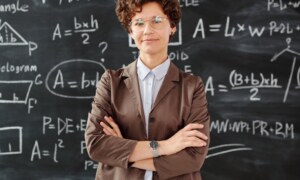 Pourquoi la présence féminine dans le monde de la Formule 1 reste exceptionnelle ?